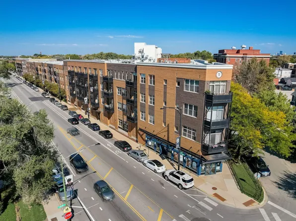 2915 N Clybourn Ave Unit 313, Chicago, IL 60618