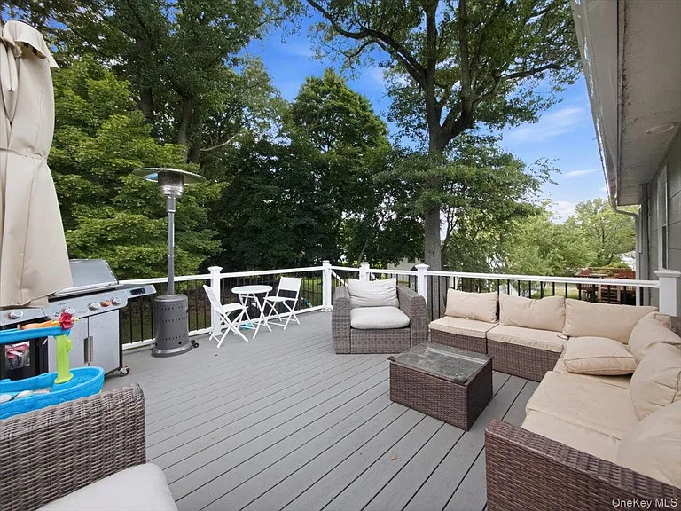 784 Brookridge Dr — Photo 23