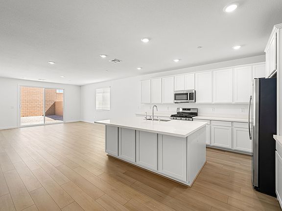 3 web or mls Lennar 10868 LEWIS POINTE AVE 3
