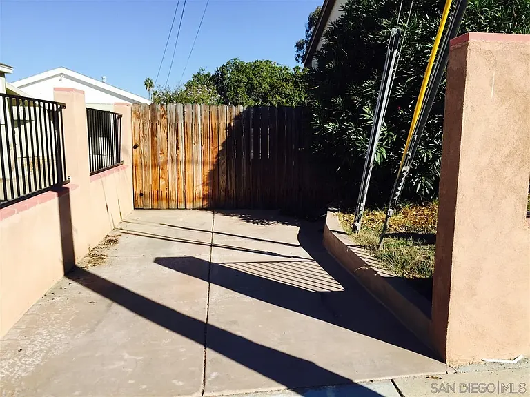 6666 Goodwin St — Photo 2