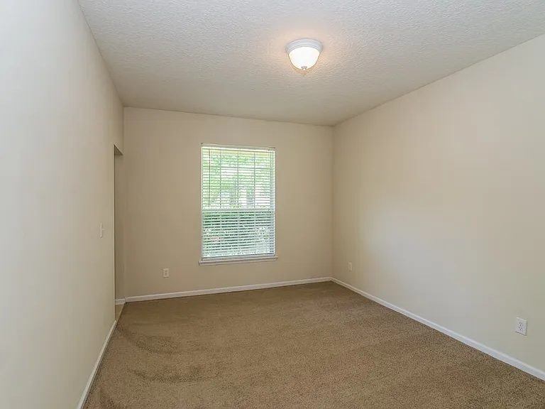 341 W Tropical Trce — Photo 13