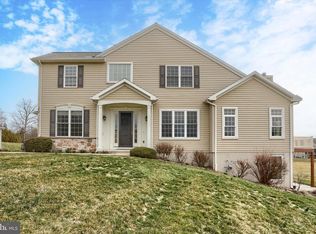 427 Carmella Dr, Mechanicsburg, PA