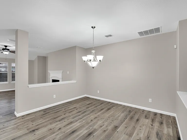 2135 Fair Weather Dr — Photo 2