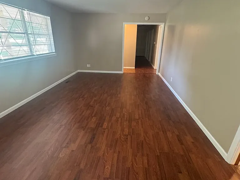 1217 SE Greystone Ave — Photo 6