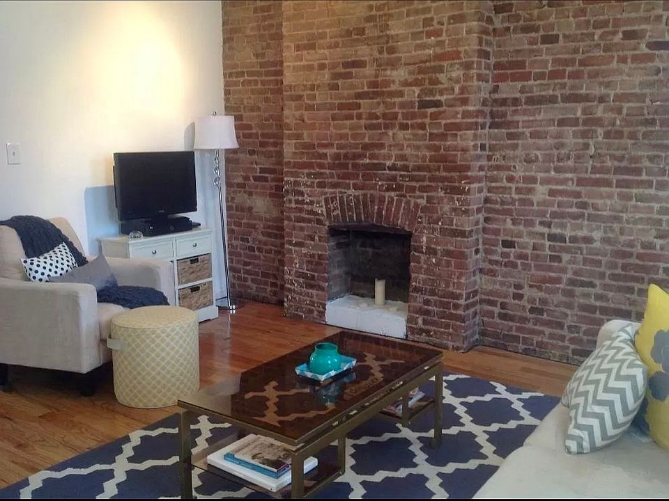 1st image of 179 Kosciuszko St #2