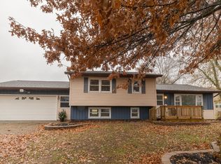 35399 Margurite Ln, Paw Paw, MI 49079