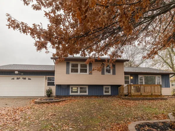 35399 Margurite Ln, Paw Paw, MI 49079