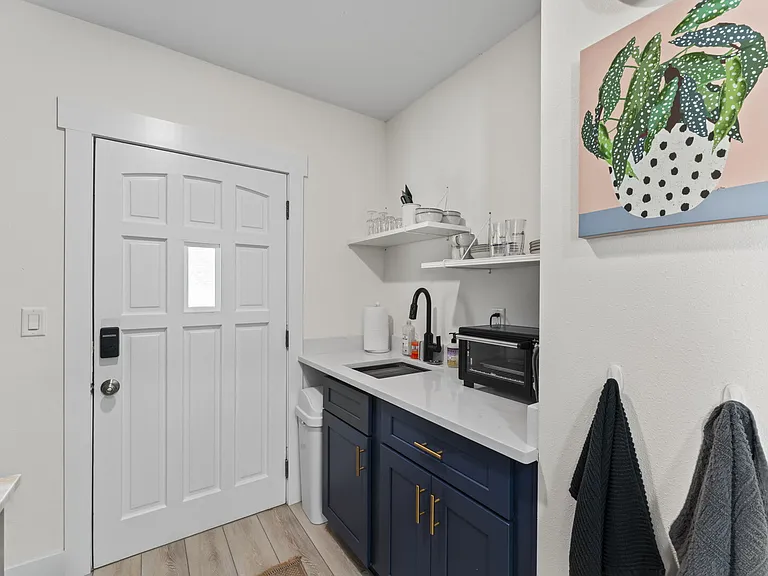 Island View Cir — Photo 9