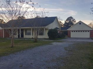 5433 Hidden Meadows Dr, Orange, TX 77632