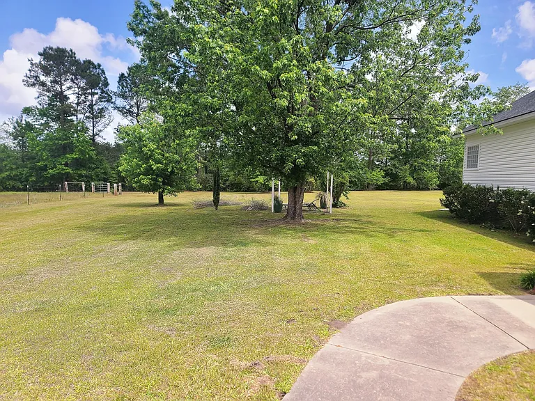 518 Cloverfield Ln — Photo 23
