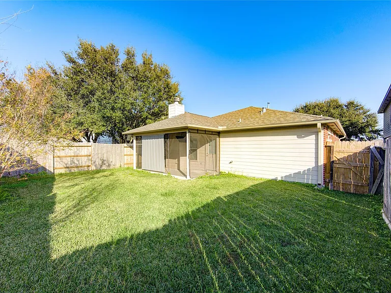 7930 Northfork Hollow Ln — Photo 34