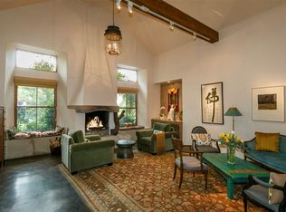 1402B Cerro Gordo Rd, Santa Fe, NM 87501