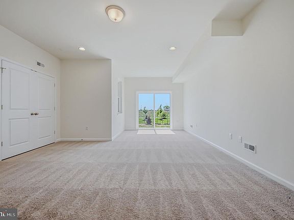 5th image of 726 Rosler Way