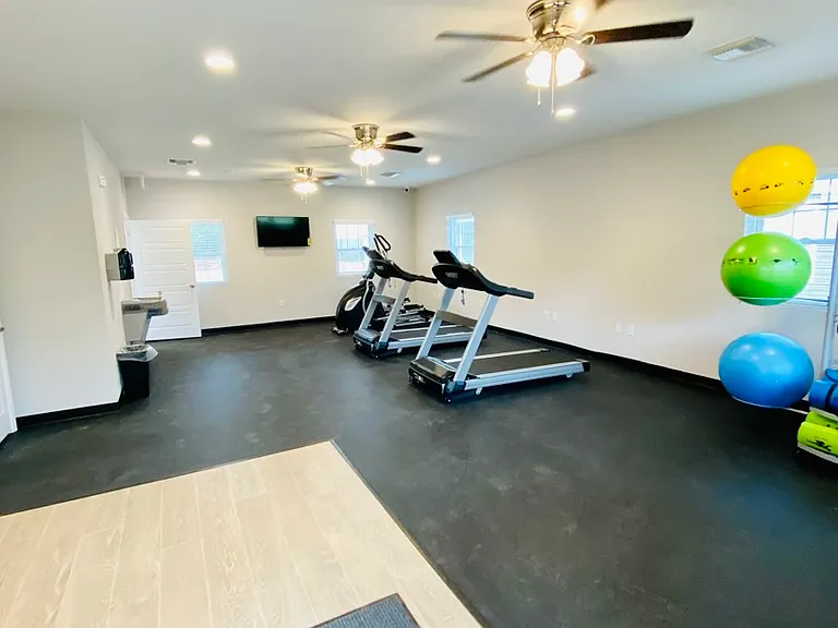 Villas West Apartments — Photo 4