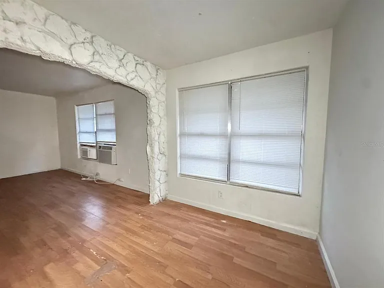 229 S Candler Ave — Photo 19