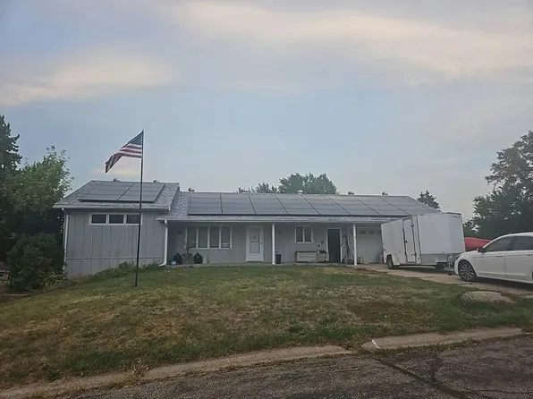 354 18th Ave N, South Saint Paul, MN 55075
