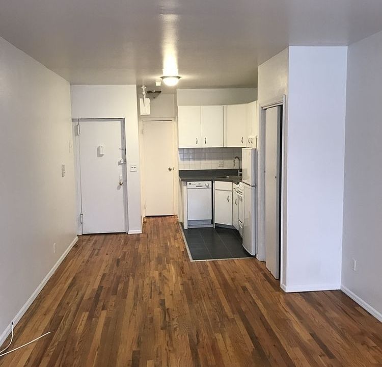 1st image of 233 W 19th St APT 7