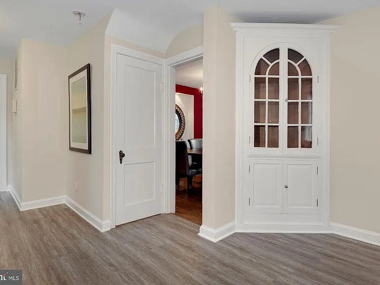 3710 Burrows Ave — Photo 17