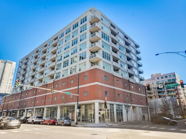 909 W Washington Blvd APT 704, Chicago, IL 60607