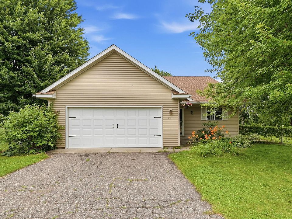 1st image of 224 Country Ct
