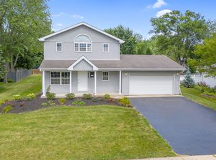 600 Stonegate Rd, New Lenox, IL 60451