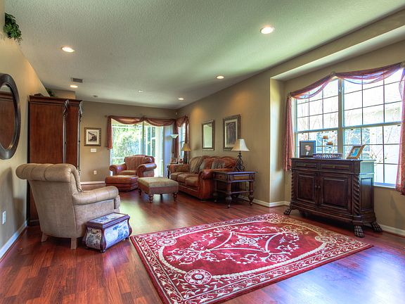 3rd image of 15717 Phoebepark Ave