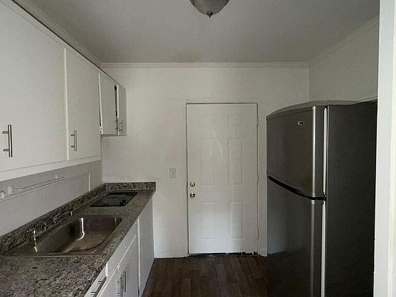 5th image of 925 Fort Benning Rd