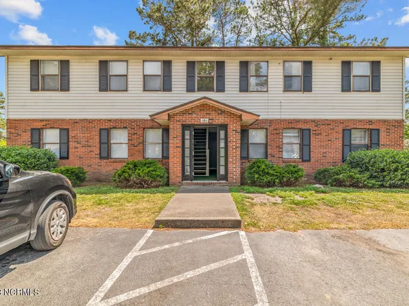 101 Ravenwood Drive, Jacksonville, NC 28546