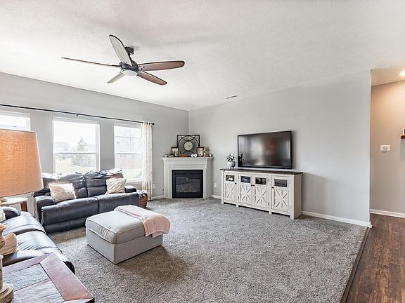 4th image of 5631 Stone Grove Ct