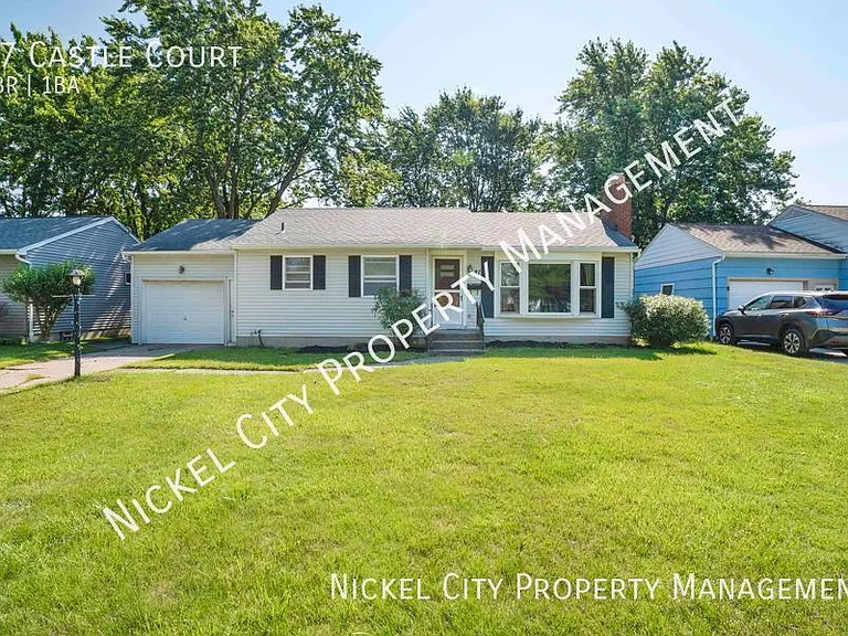 47 Castle Ct — Photo 3