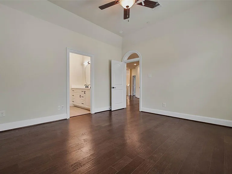4518 Holt St — Photo 43
