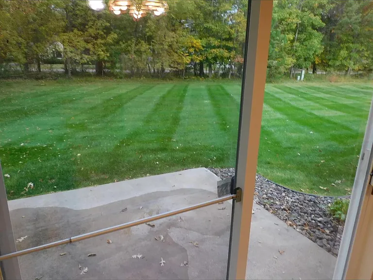 6044 Fountain Rd — Photo 3