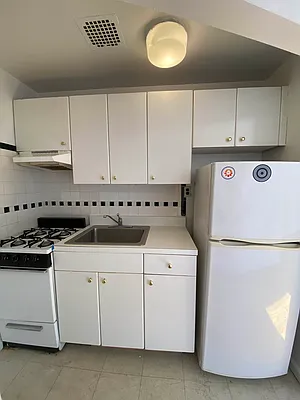 Rented by Corcoran | media 6