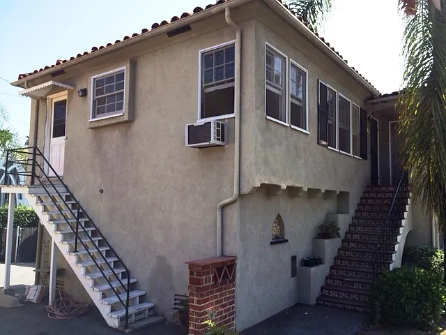 110 E Mountain St — Photo 7