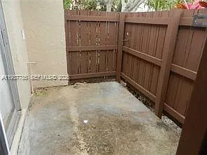 842 Banks Rd — Photo 6