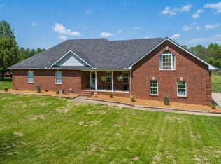 1009 Kennedy Ln, Cottontown, TN