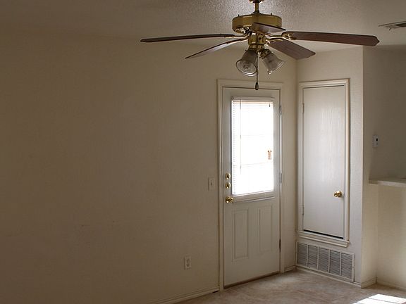 3rd image of 4100 Nadine Dr