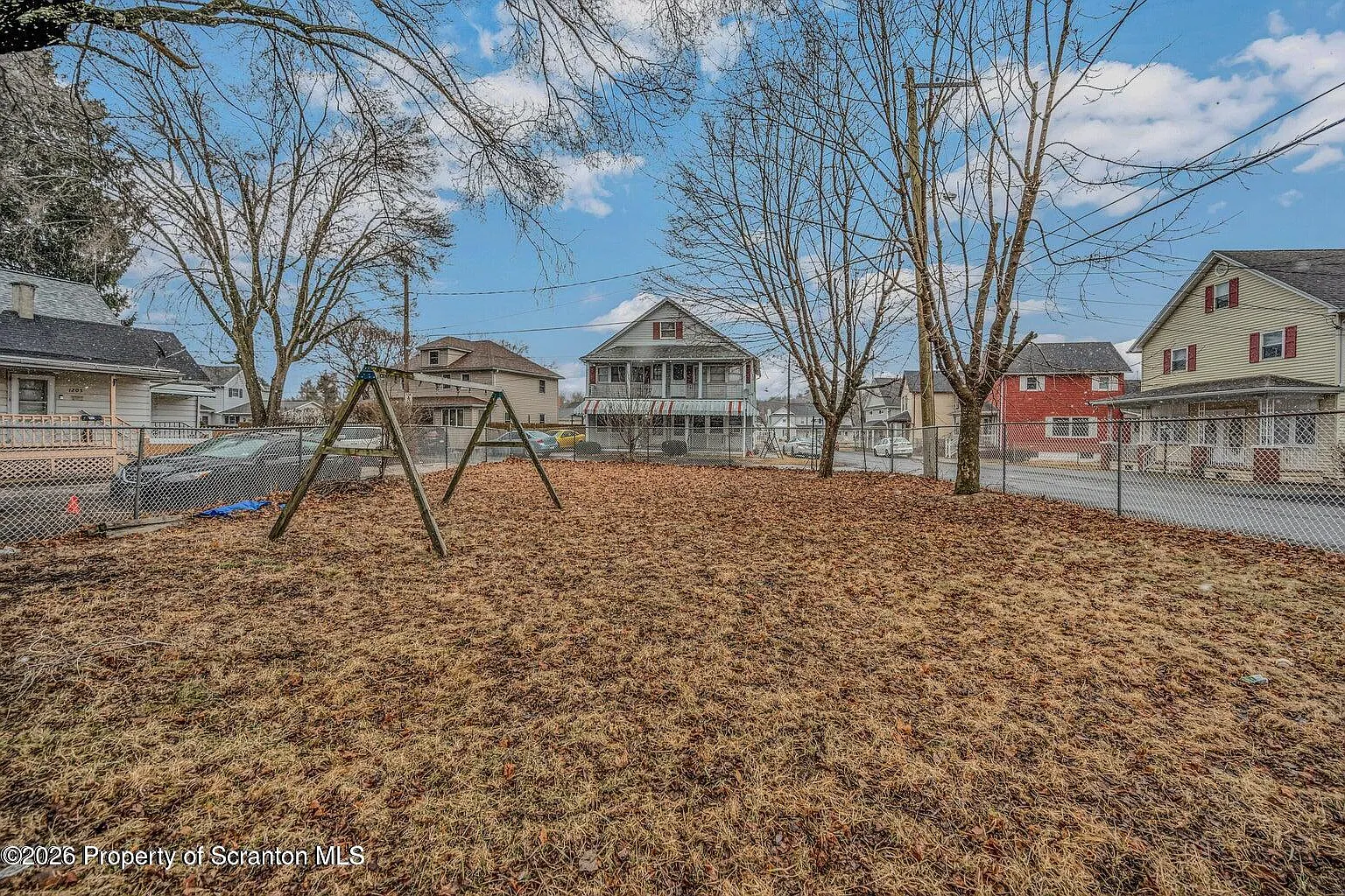 2 bed, 1.0 bath, 841 sqft, $1,200 — Photo 4