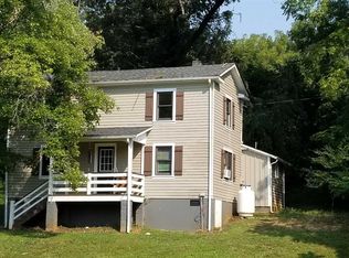 446 Riverside Dr, Schuyler, VA 22969
