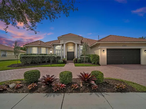 1254 NW 140th Ter, Pembroke Pines, FL 33028