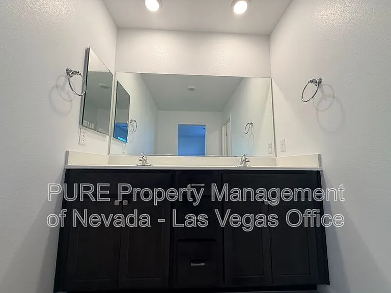 815 Watford Pl — Photo 37