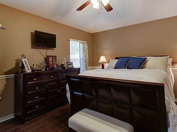 4th image of 17029 Lixberry Way