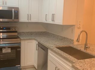 220 SW 116th Ave, Pembroke Pines, FL 33025