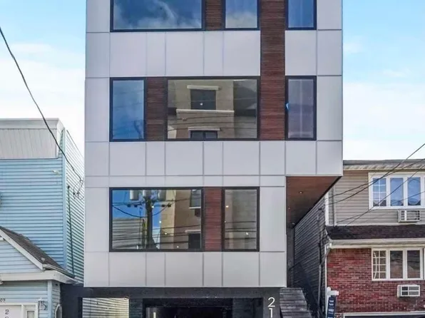 211 70th St #1, West New York, NJ 07093