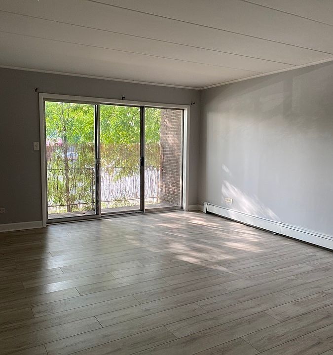 1st image of 9733 S Cicero Ave APT 2SW