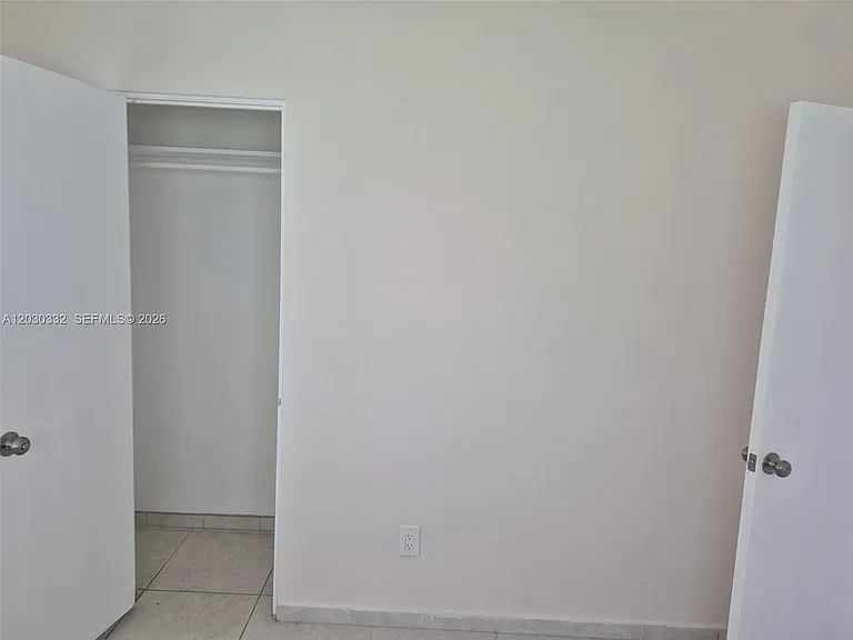 5903 McKinley St — Photo 7