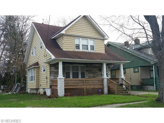 12800 Oakfield Ave photo 1