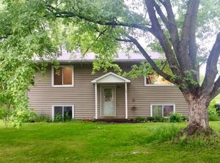 109 Marvin Elwood Rd, Monticello, MN 55362
