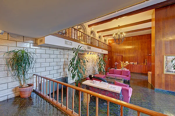 Sold by Keller Williams Realty Landmark | media 24