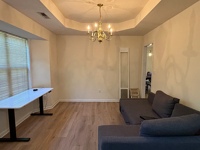 4805 Castlewood Ct — Photo 6